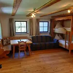 Konukevi Gut Voegeihof 3*