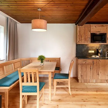 Gut Voegeihof 3* フォルスタウ